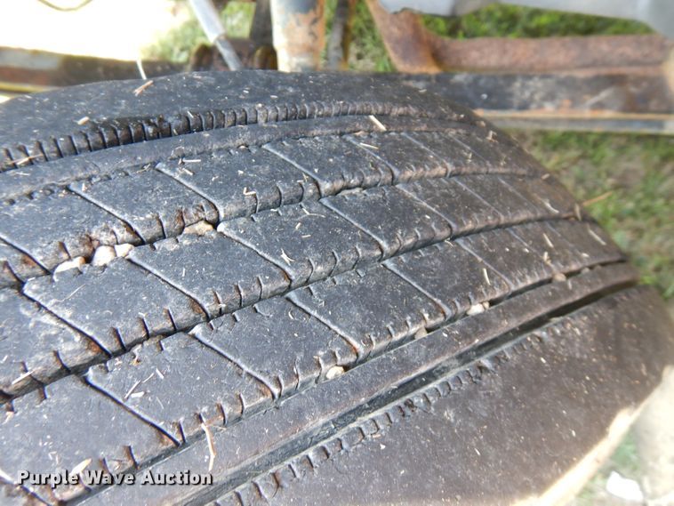 image for item FN9286 1992 GMC C5500  dump truck