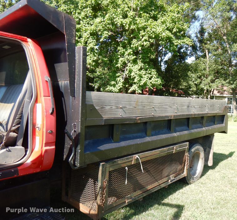 image for item FN9286 1992 GMC C5500  dump truck