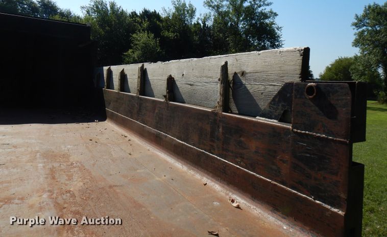 image for item FN9286 1992 GMC C5500  dump truck