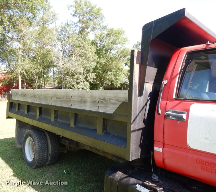 image for item FN9286 1992 GMC C5500  dump truck