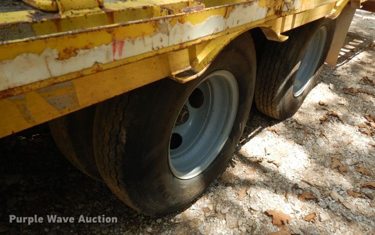 image for item FN9293 1998 Mac-lander equipment trailer