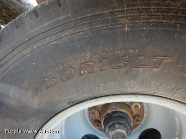 image for item FN9293 1998 Mac-lander equipment trailer