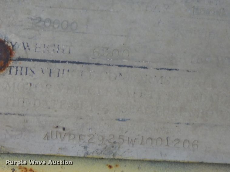 image for item FN9293 1998 Mac-lander equipment trailer