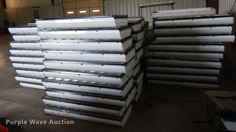 image for item FN9294 Approximately 80 lights