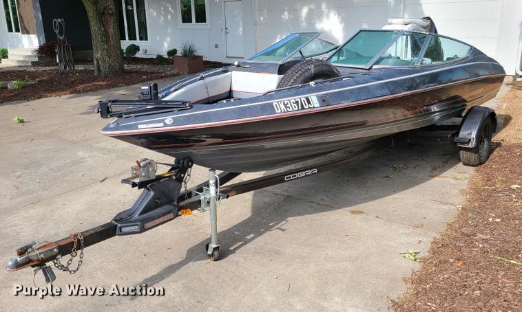 image for item FX9510 1990 Cobra  boat