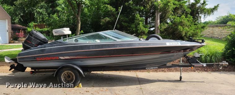 image for item FX9510 1990 Cobra  boat
