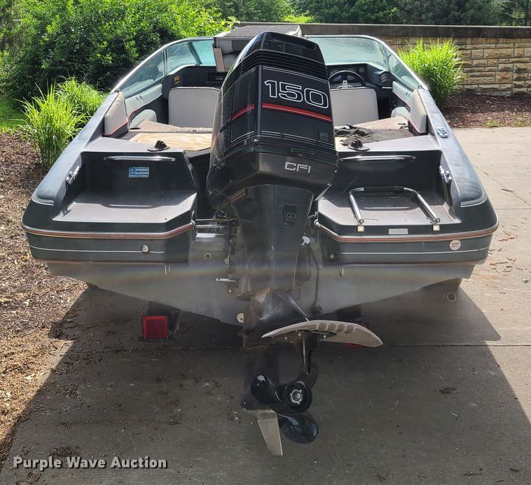 image for item FX9510 1990 Cobra  boat