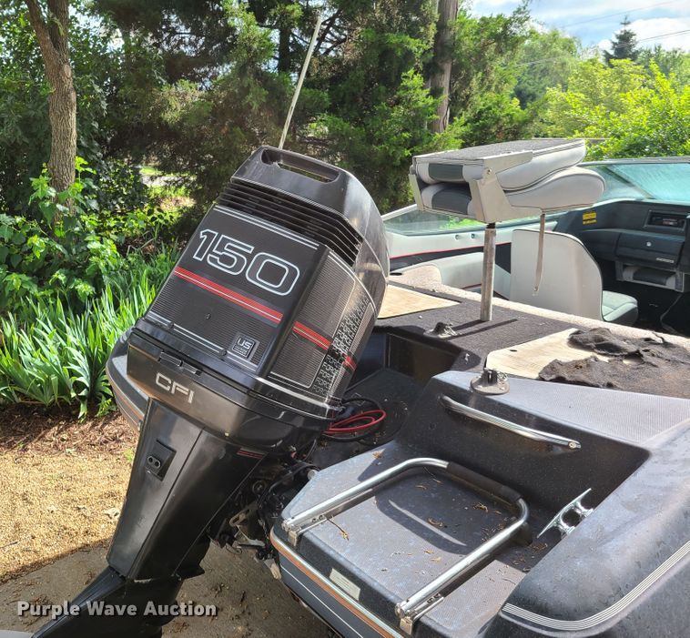 image for item FX9510 1990 Cobra  boat