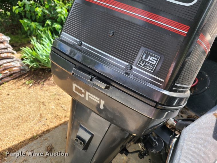 image for item FX9510 1990 Cobra  boat