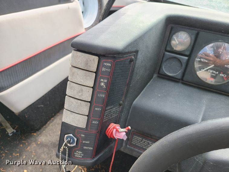 image for item FX9510 1990 Cobra  boat