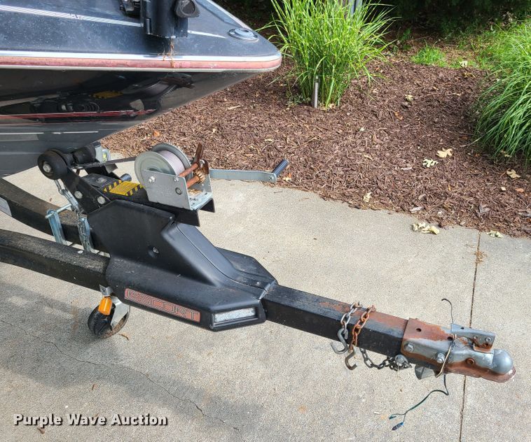 image for item FX9510 1990 Cobra  boat