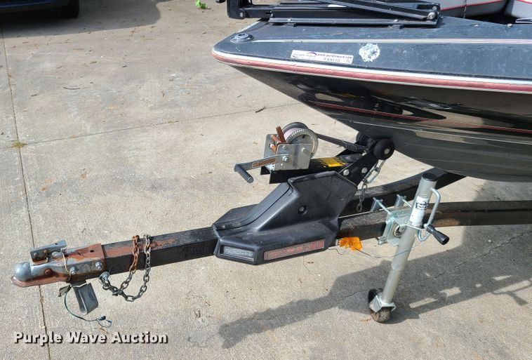 image for item FX9510 1990 Cobra  boat