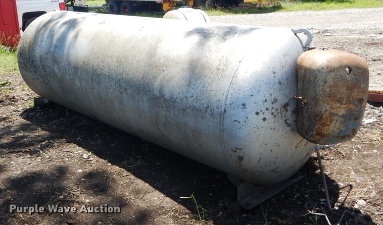 image for item FY9162 Propane tank