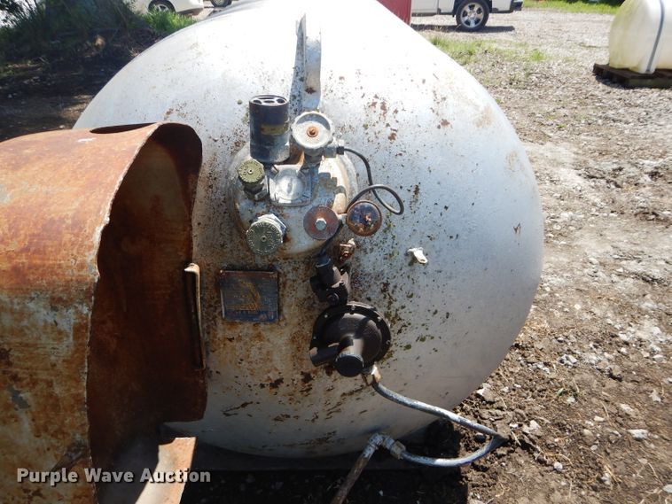 image for item FY9162 Propane tank