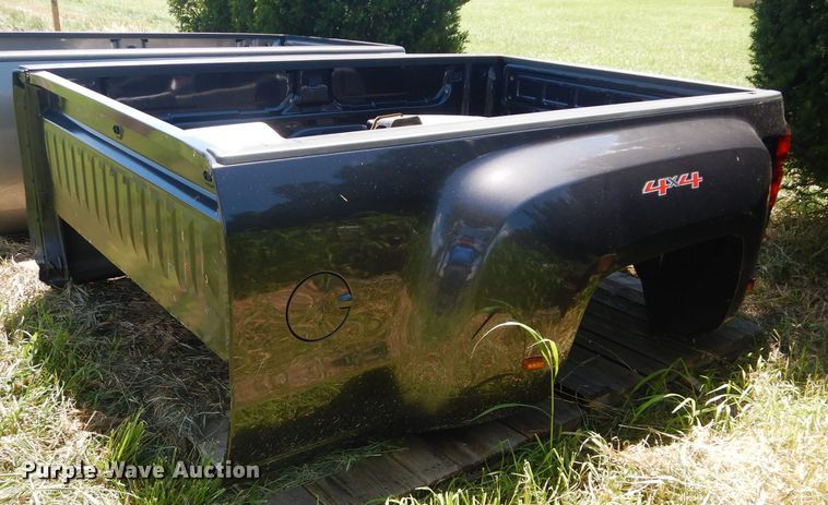image for item FY9164 Chevrolet Silverado 3500 pickup truck bed