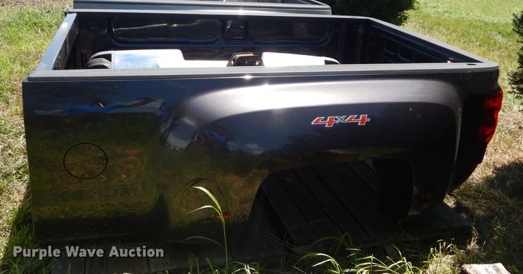 image for item FY9164 Chevrolet Silverado 3500 pickup truck bed