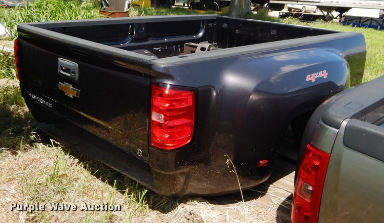 image for item FY9164 Chevrolet Silverado 3500 pickup truck bed