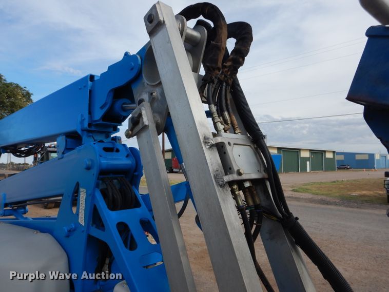 image for item GC9207 2006 Genie TZ5006-147  boom lift