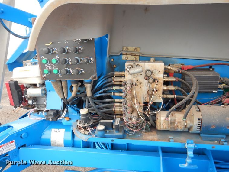 image for item GC9207 2006 Genie TZ5006-147  boom lift