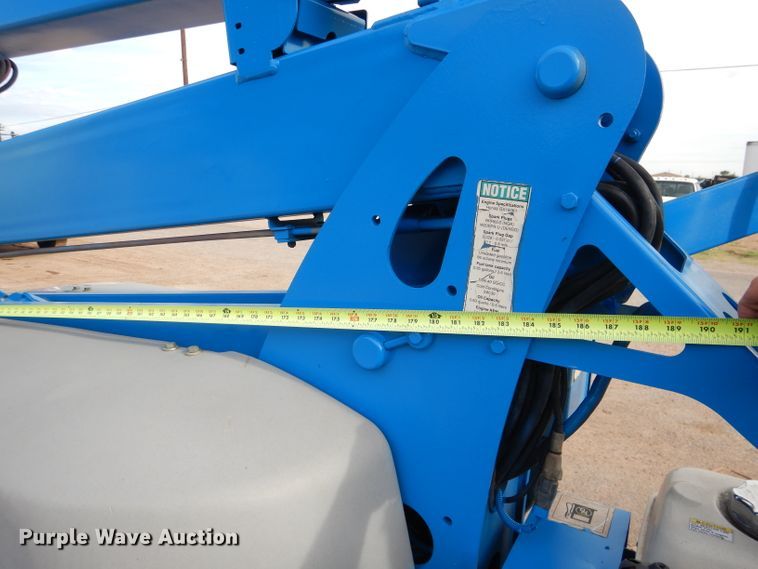 image for item GC9207 2006 Genie TZ5006-147  boom lift