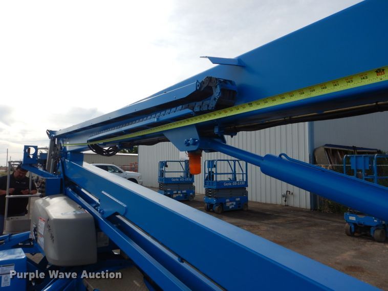 image for item GC9207 2006 Genie TZ5006-147  boom lift