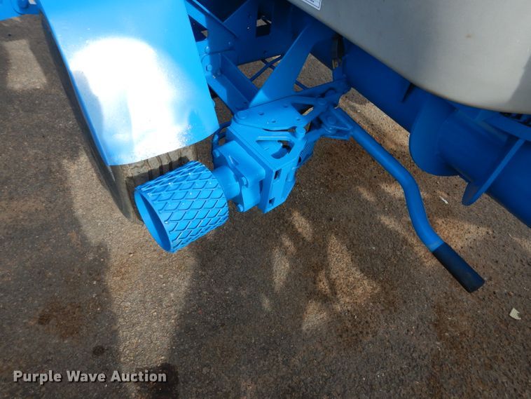 image for item GC9207 2006 Genie TZ5006-147  boom lift