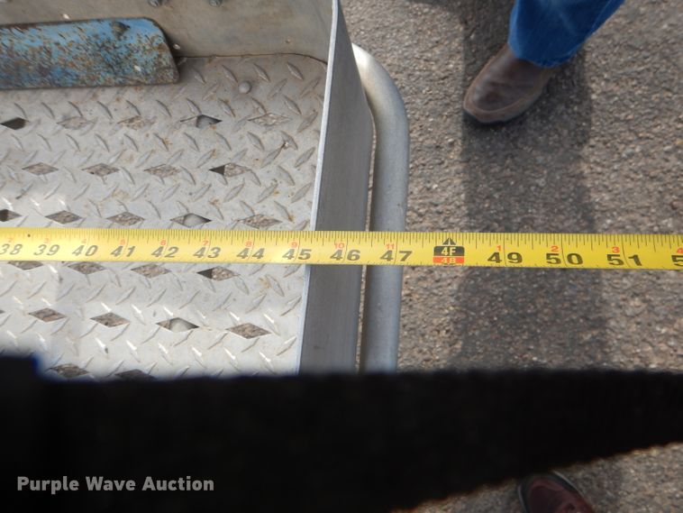 image for item GC9207 2006 Genie TZ5006-147  boom lift