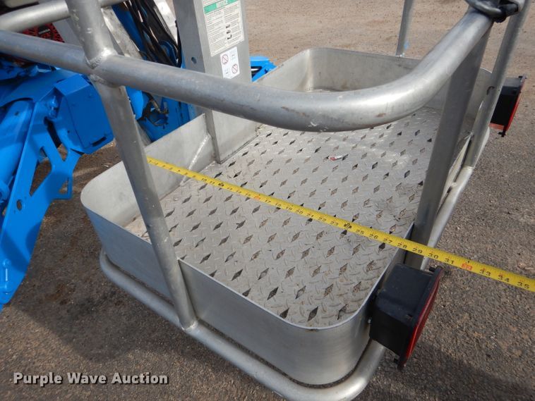 image for item GC9207 2006 Genie TZ5006-147  boom lift