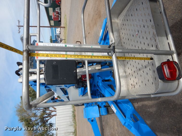 image for item GC9207 2006 Genie TZ5006-147  boom lift