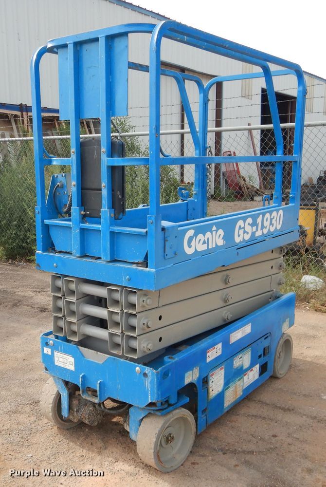 image for item GC9208 2012 Genie GS-1930  scissor lift