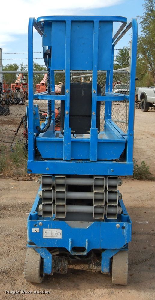 image for item GC9208 2012 Genie GS-1930  scissor lift