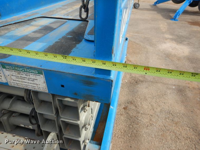 image for item GC9208 2012 Genie GS-1930  scissor lift
