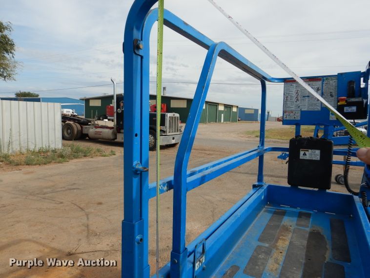 image for item GC9208 2012 Genie GS-1930  scissor lift