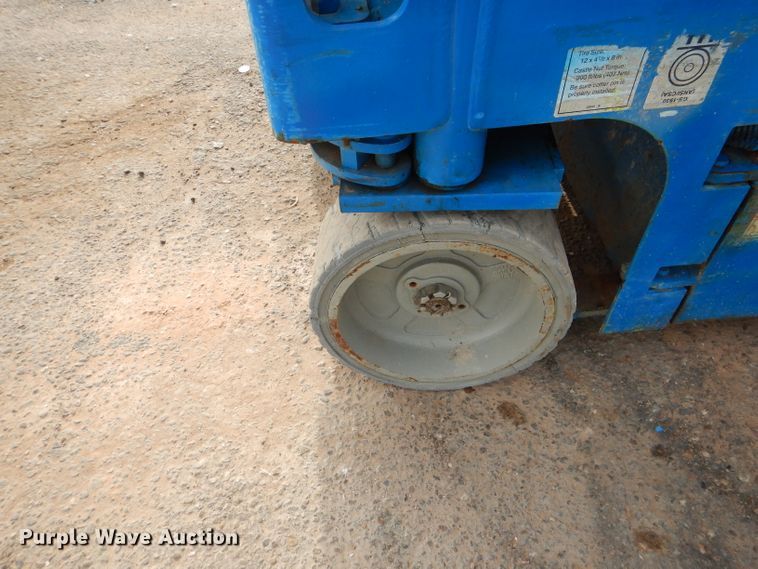 image for item GC9208 2012 Genie GS-1930  scissor lift