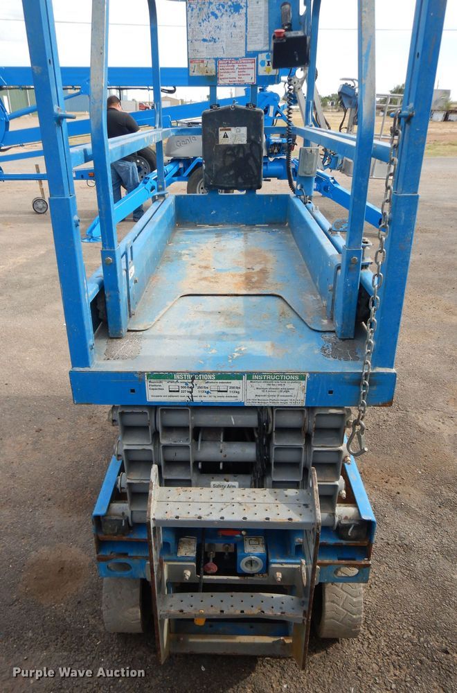 image for item GC9209 2012 Genie GS-1930  scissor lift