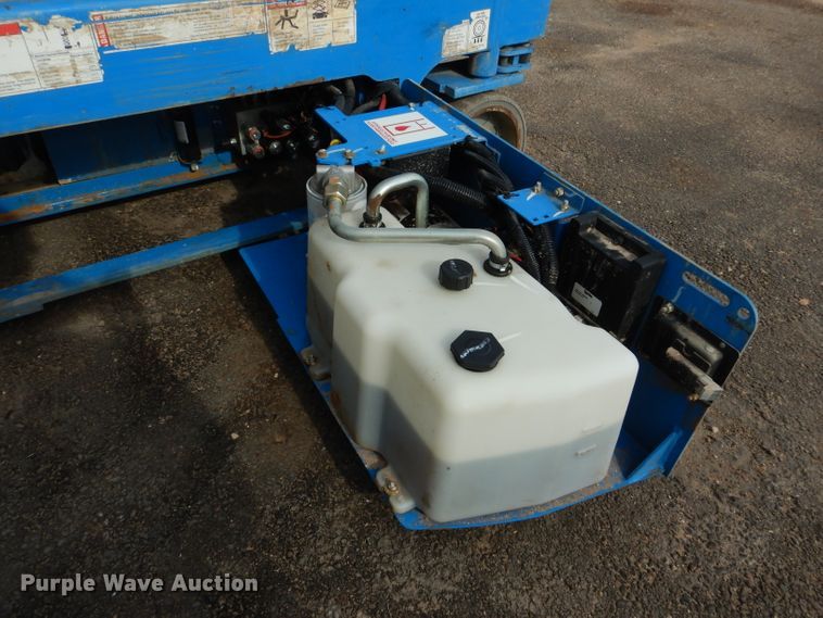 image for item GC9209 2012 Genie GS-1930  scissor lift