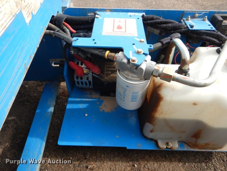 image for item GC9209 2012 Genie GS-1930  scissor lift