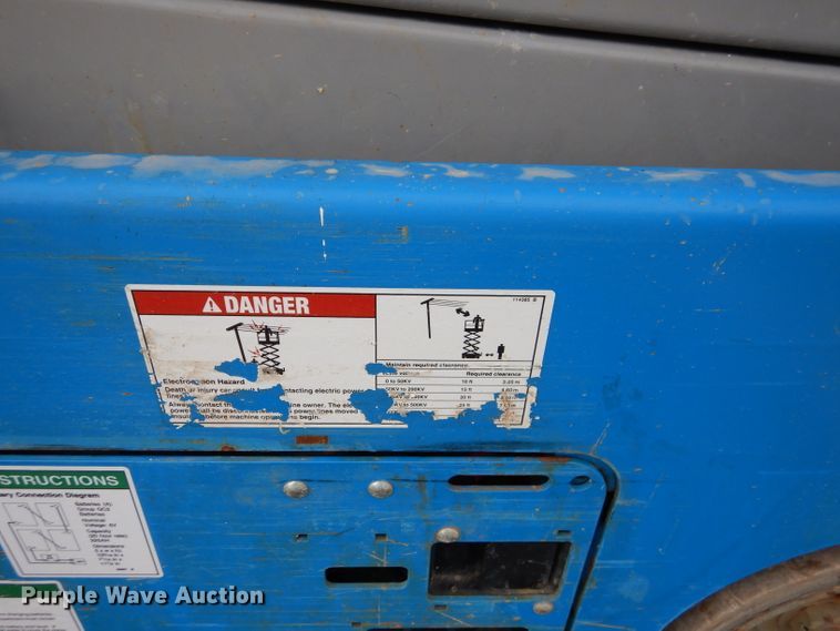 image for item GC9210 2012 Genie GS-1930  scissor lift