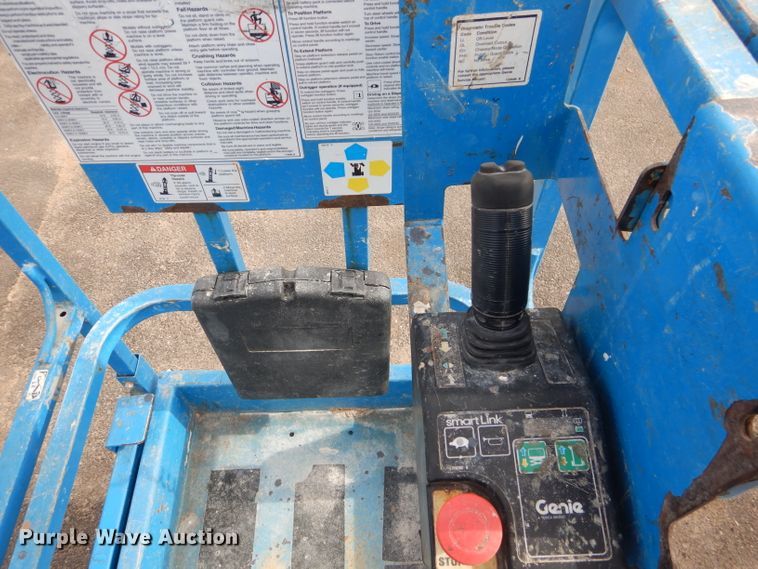 image for item GC9210 2012 Genie GS-1930  scissor lift