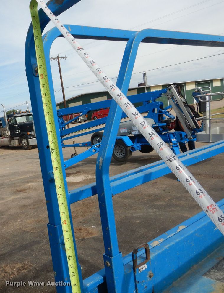 image for item GC9210 2012 Genie GS-1930  scissor lift