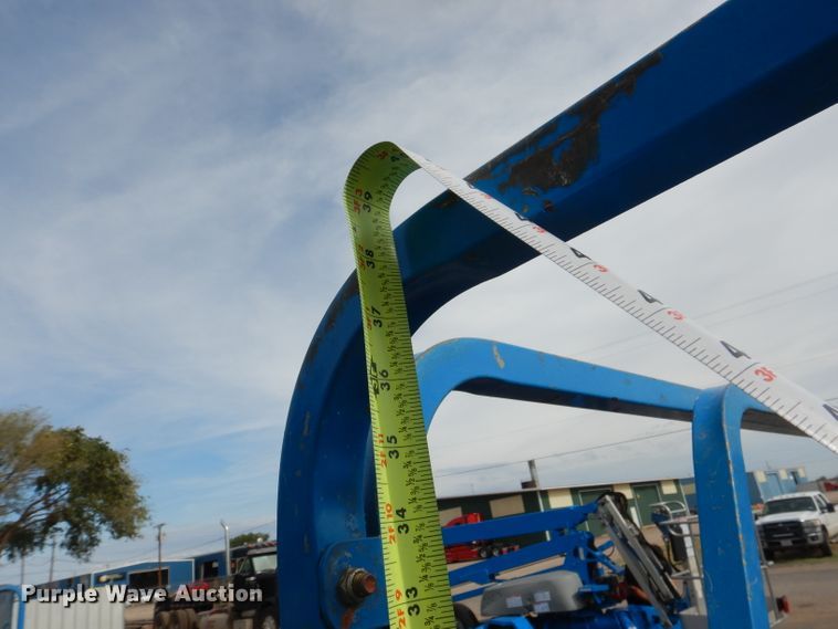 image for item GC9210 2012 Genie GS-1930  scissor lift