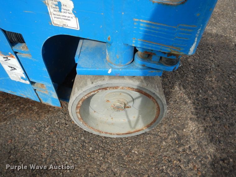 image for item GC9210 2012 Genie GS-1930  scissor lift