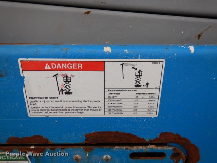 image for item GC9211 2012 Genie GS-1930  scissor lift