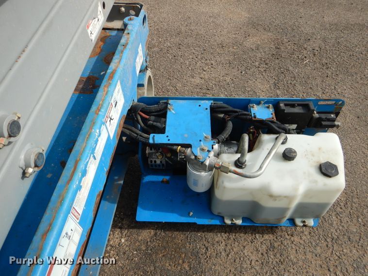 image for item GC9211 2012 Genie GS-1930  scissor lift