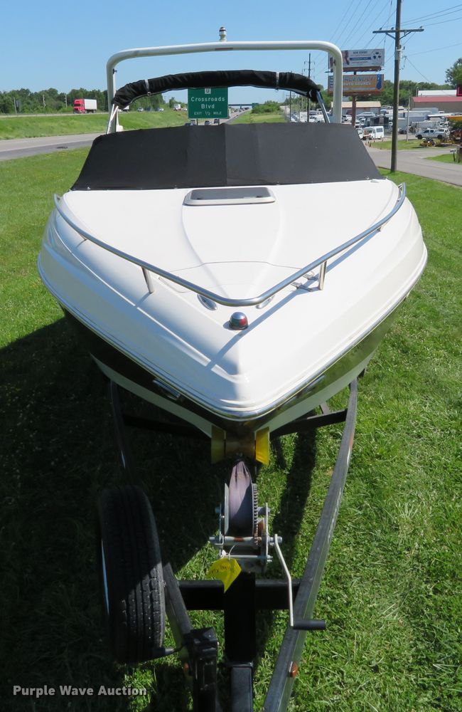 image for item GI9177 2007 Rinker 262 Captiva Cuddy  boat