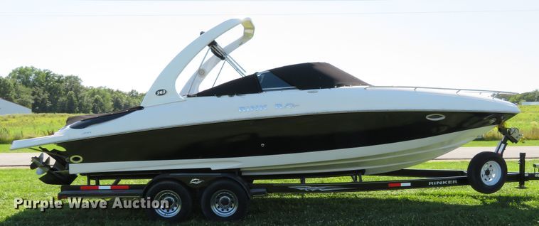 image for item GI9177 2007 Rinker 262 Captiva Cuddy  boat