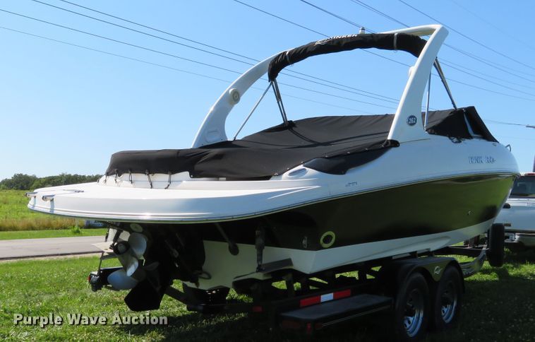 image for item GI9177 2007 Rinker 262 Captiva Cuddy  boat