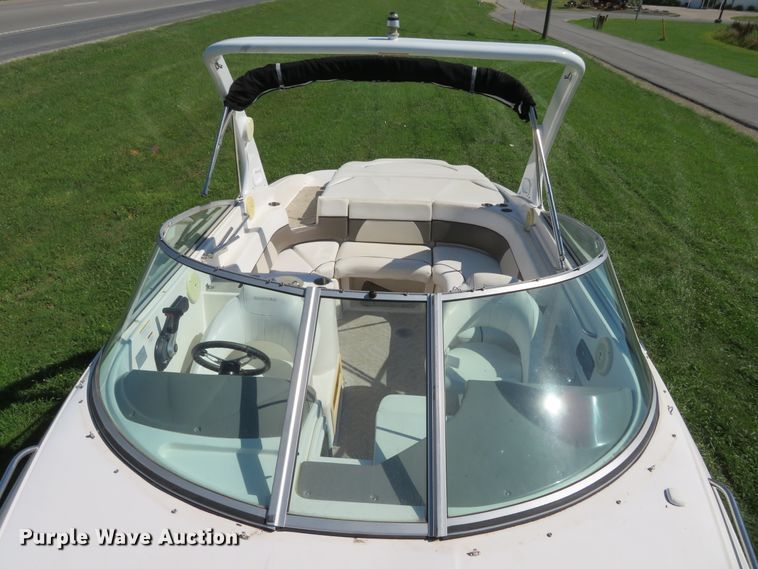 image for item GI9177 2007 Rinker 262 Captiva Cuddy  boat