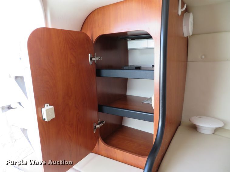 image for item GI9177 2007 Rinker 262 Captiva Cuddy  boat