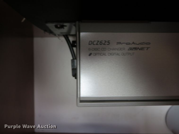 image for item GI9177 2007 Rinker 262 Captiva Cuddy  boat